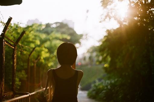 卡萌qq說說贊「生活感情無奈的句子說說心情」