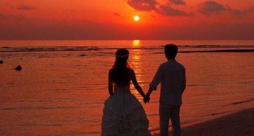 安慰女人的傷心句子有哪些（結(jié)婚的日子用什么句子表達(dá)心情）